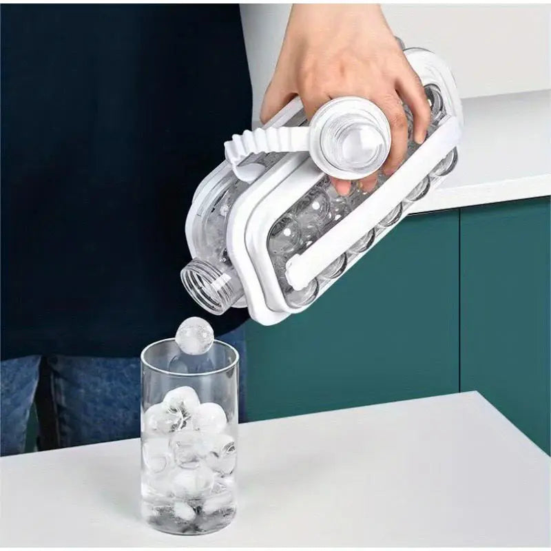 2-in-1 Silicone Ice Maker Bottle – Folding Ice Cube Mold & Kettle