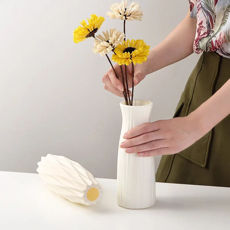 Nordic Plastic Vase - Simple Small Flower Pot for Modern Home Decor