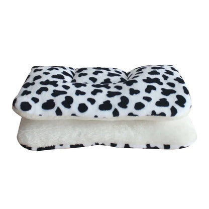 Flannel Pet Pad Dog Bed Thickened Sleeping Pad Dog Blanket Suitable for Chihuahua Labrador Puppy Kitten Small Large Dog Pet Rug