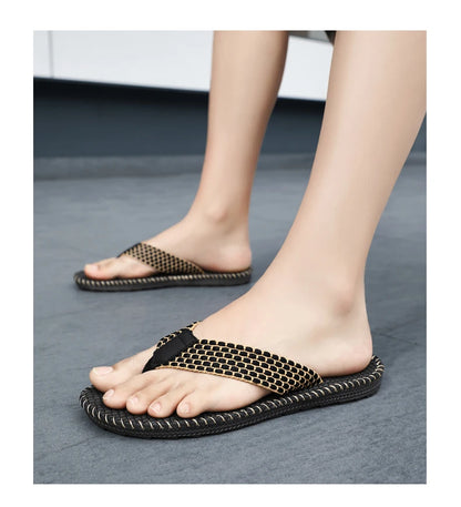 Men's flip flops summer new lightweight rubber woven slippers fashion casual outdoor sandals breathable anti slip beach shoes