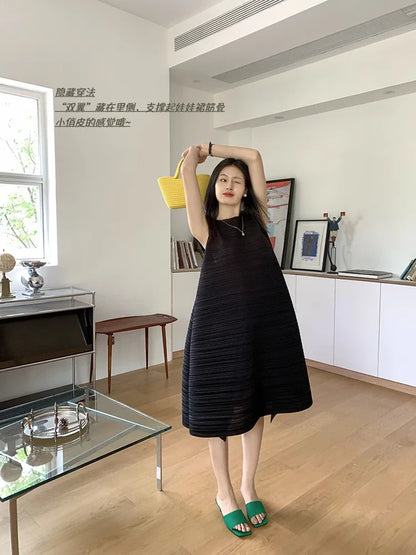 Pleated Women's Dresses | Plus Size Knee Length Dress With Natural Waistline And Folded Fabric
