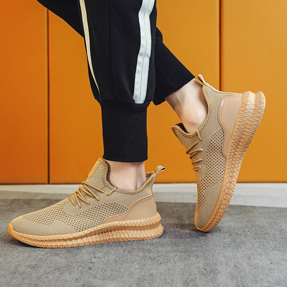 Men Walking Shoes Fashionable Lightweight Outdoor Breathable Sports Flat Mesh Comfortable Casual Tennis Shoes for Men
