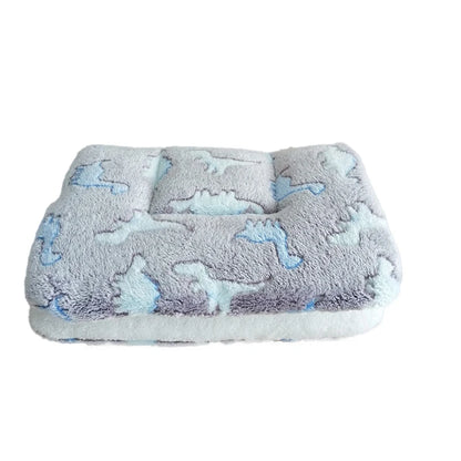 Flannel Pet Pad Dog Bed Thickened Sleeping Pad Dog Blanket Suitable for Chihuahua Labrador Puppy Kitten Small Large Dog Pet Rug