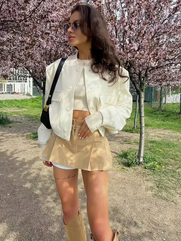 1PCS Woman Bomber Jacket Coat White Autumn Winter Button Baseball Aviator Cropped Jackets for Women Long Sleeve Crop Outerwear