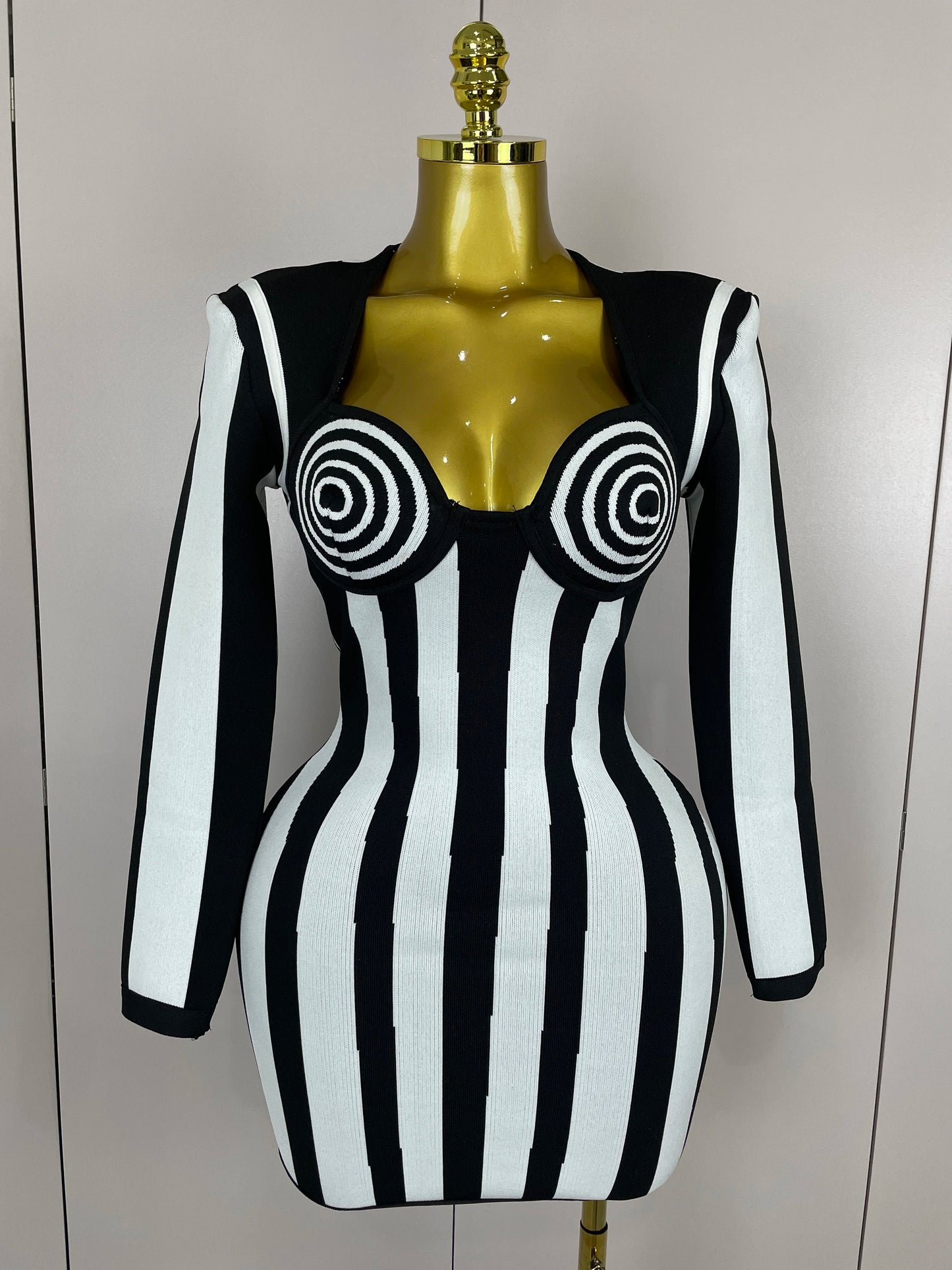 2025 Luxury Sexy Long Sleeve Stripe Black White Mini Bandage Dress Women Knitted Celebrity Elegant Evening Club Birthday Dresses