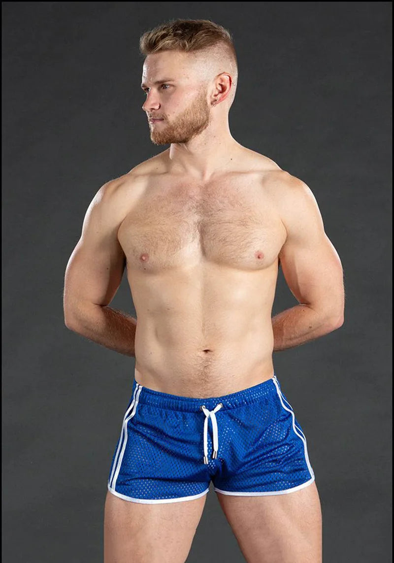 2025 new muscular fitness men's beach pants sports fitness casual quick dry hole breathable thin three-quarter pants men's sport