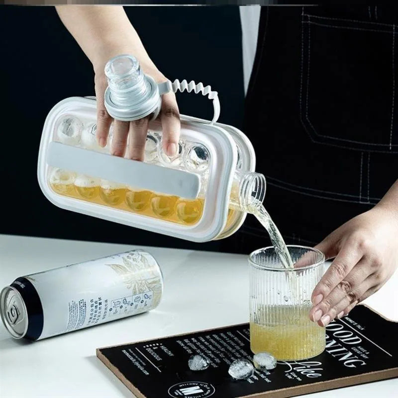 2-in-1 Silicone Ice Maker Bottle – Folding Ice Cube Mold & Kettle