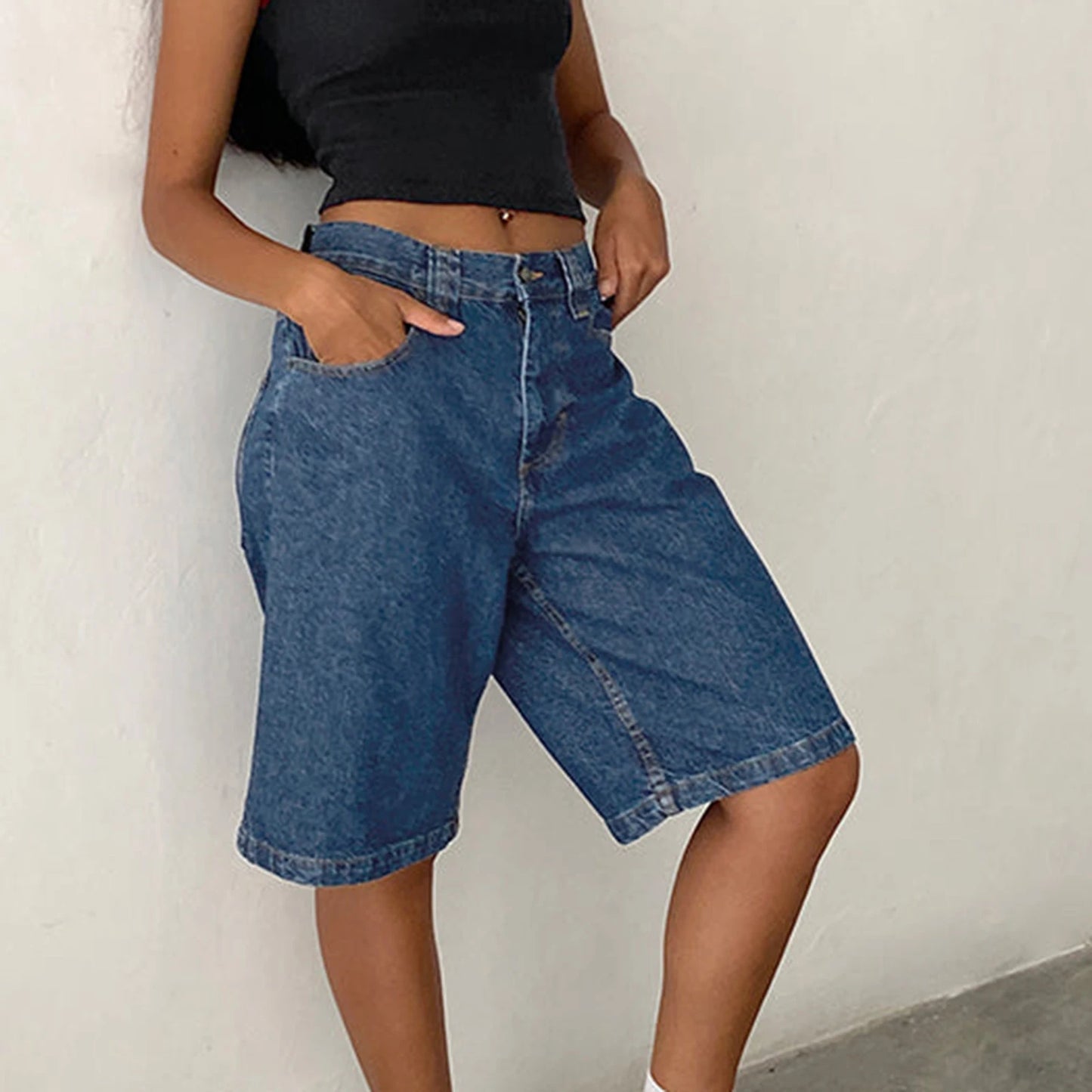 New Fashion Womens Knee Length Denim Shorts Loose Solid Color Low Rise Wide Leg Long Shorts With Pockets For Summer S-2XL