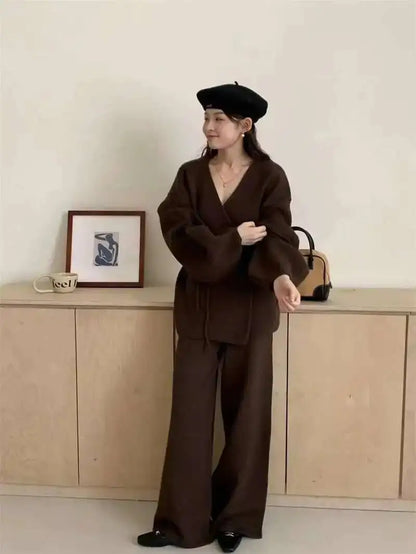 [EWQ] Fashion V-neck Long Sleeve Lace Up Sweater And High Waist Trousers Casual Women Knit Set Clothing 2025 Autumn New 16O1719