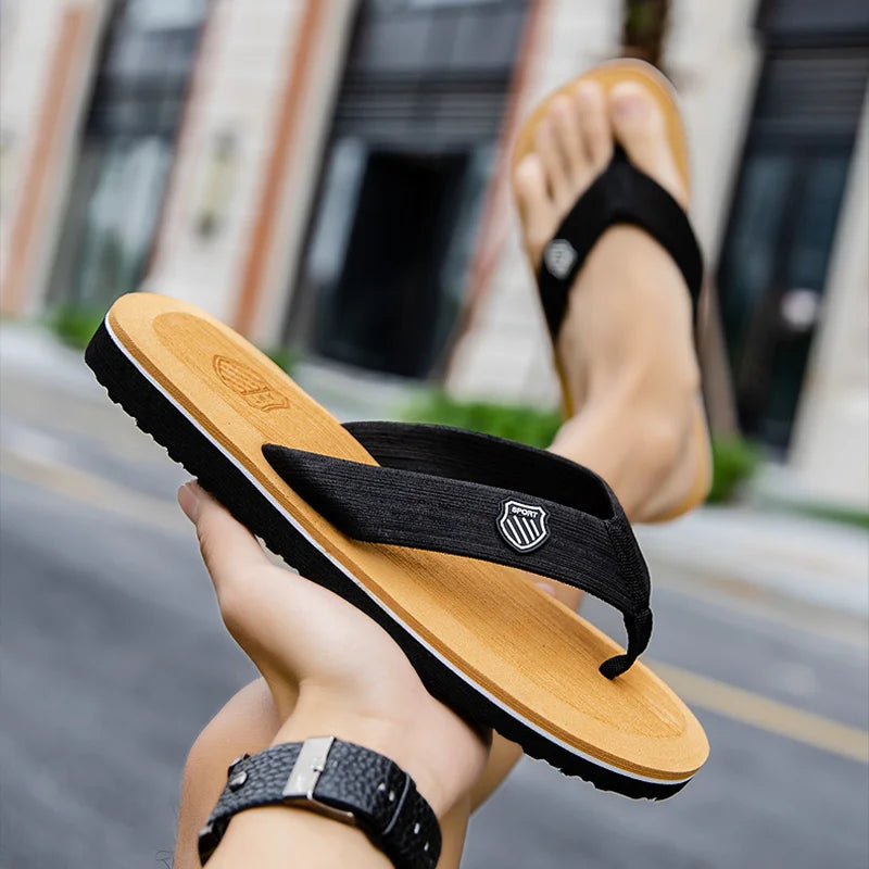 Summer Slippers Men Flip Flops Beach Sandals Non-Slip Casual Flat Shoes 2023 Slippers Indoor House Shoes For Men Outdoor Slides