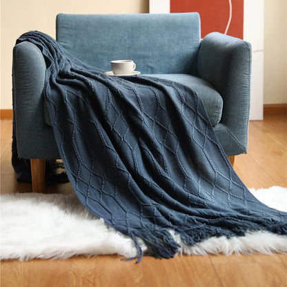 Green Oversized Knitted Throw Blanket - Soft Textured Decorative Couch Blanket