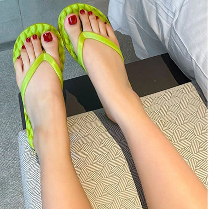 Simple Solid Color Flat Soled Slippers Massage Lingge Platform Flip Flops Beachwear EVA Home Slides Sandals Beach
