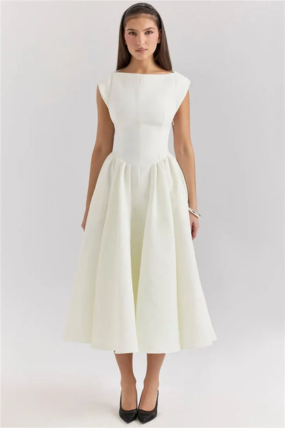 Circle Cut Out Back Dress - Fitted Waist Prom Dress With Wide Shoulders & Fluffy Hem