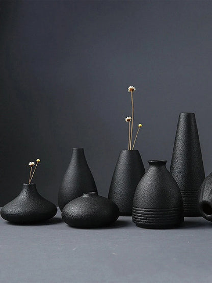 Black Ceramic Small Vase - Simple Japanese Home Decoration