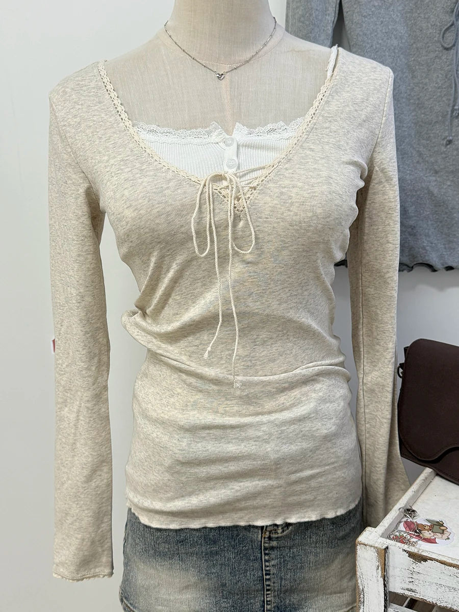 Beige Lace Trim Long Sleeve Tees Women Autumn New Streetwear Cotton Slim Sexy V-neck Lace-up Tops Sweet Simple Chic T-shirts Y2K