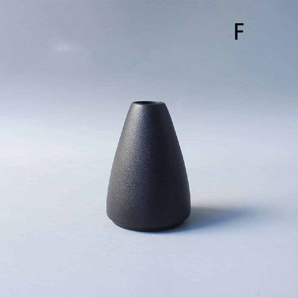 Black Ceramic Small Vase - Simple Japanese Home Decoration