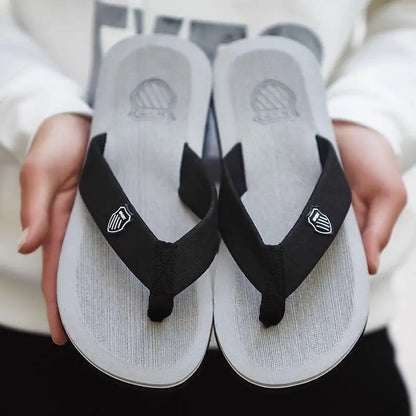 Summer Slippers Men Flip Flops Beach Sandals Non-Slip Casual Flat Shoes 2023 Slippers Indoor House Shoes For Men Outdoor Slides