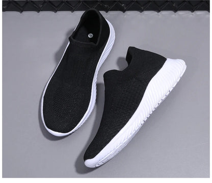 Outdoor Super Light Men Sneakers Fashion Breathable Running Sport Shoes Quality Slip-on Unisex Athletic Footwear 2022 Hot Sale