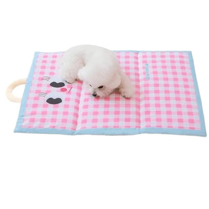 Portable Foldable Cute Plaid Pet Summer Cooling Pad Waterproof Machine Washable Four Season Sleeping Mat For Small Medium Dogs