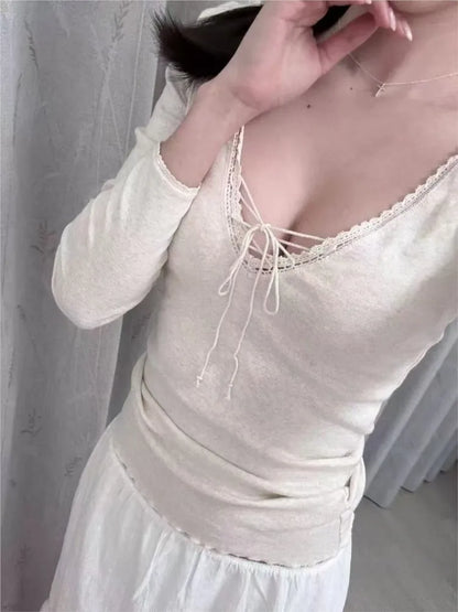 Beige Lace Trim Long Sleeve Tees Women Autumn New Streetwear Cotton Slim Sexy V-neck Lace-up Tops Sweet Simple Chic T-shirts Y2K