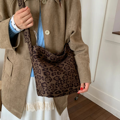 Leopard Print Tote Bag – Large Capacity Crossbody Shoulder Bag for Autumn Winter