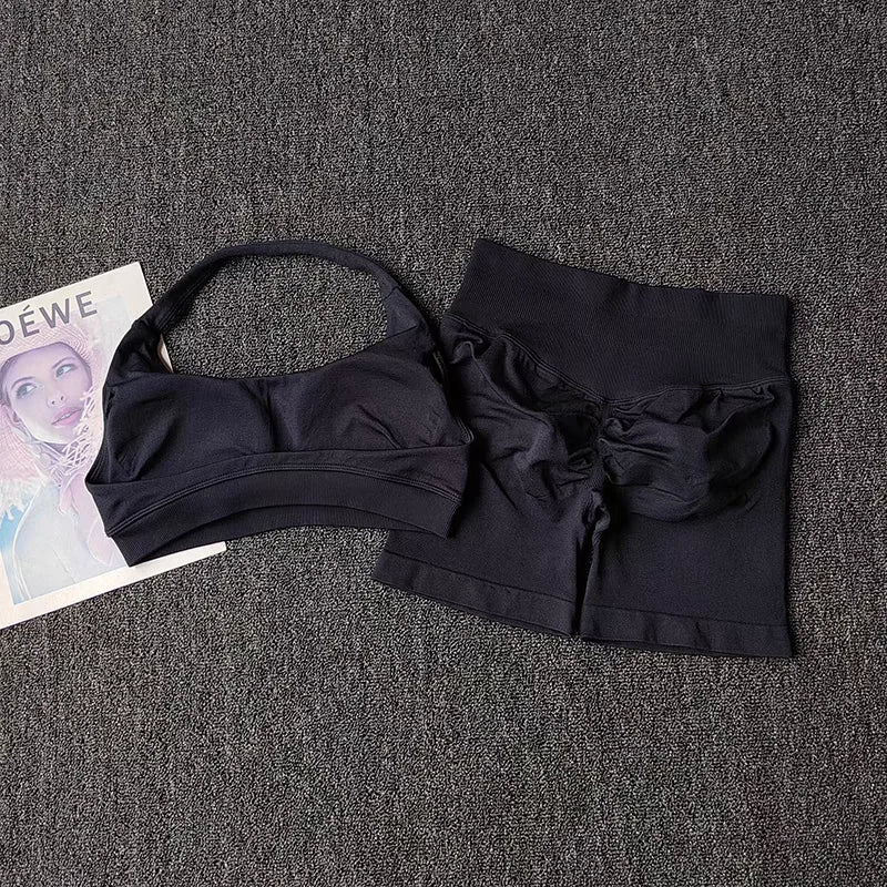 Seamless Yoga Suit - Halter Sports Bra & Impact Shorts Gym Set for Women - ZOOMNSTORE