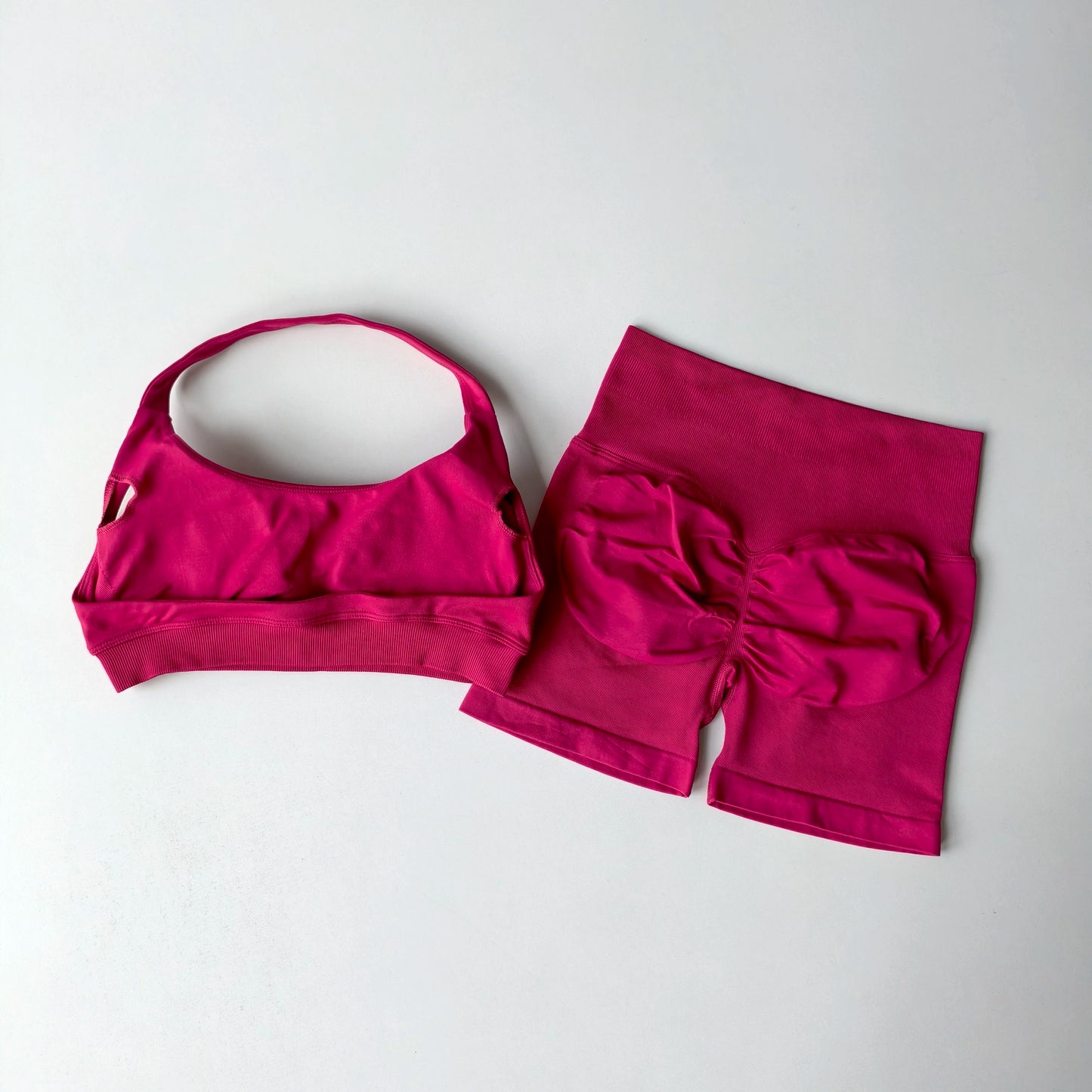 Seamless Yoga Suit - Women's Gym Clothes Halter Sports Bra & Impact Shorts Set - ZOOMNSTORE