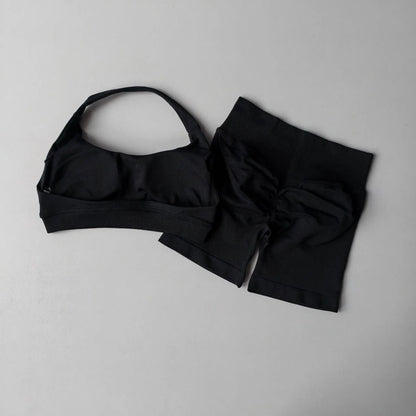 Seamless Yoga Suit - Women's Gym Clothes Halter Sports Bra & Impact Shorts Set - ZOOMNSTORE