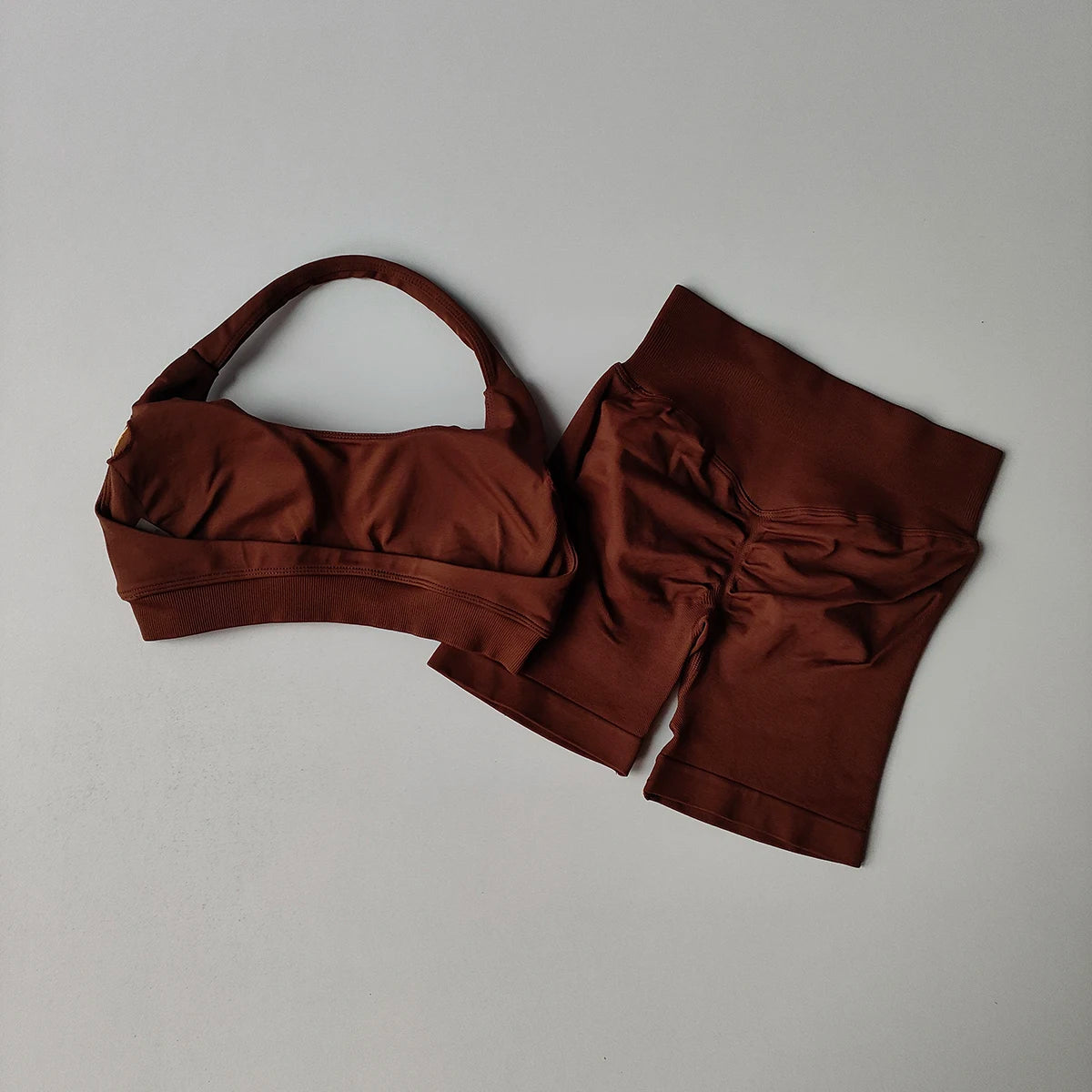 Seamless Yoga Suit - Women's Gym Clothes Halter Sports Bra & Impact Shorts Set - ZOOMNSTORE