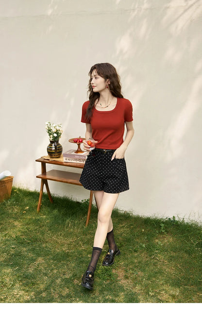Women's Square-Neck T-Shirt – Elegant Cotton Short-Sleeve Top