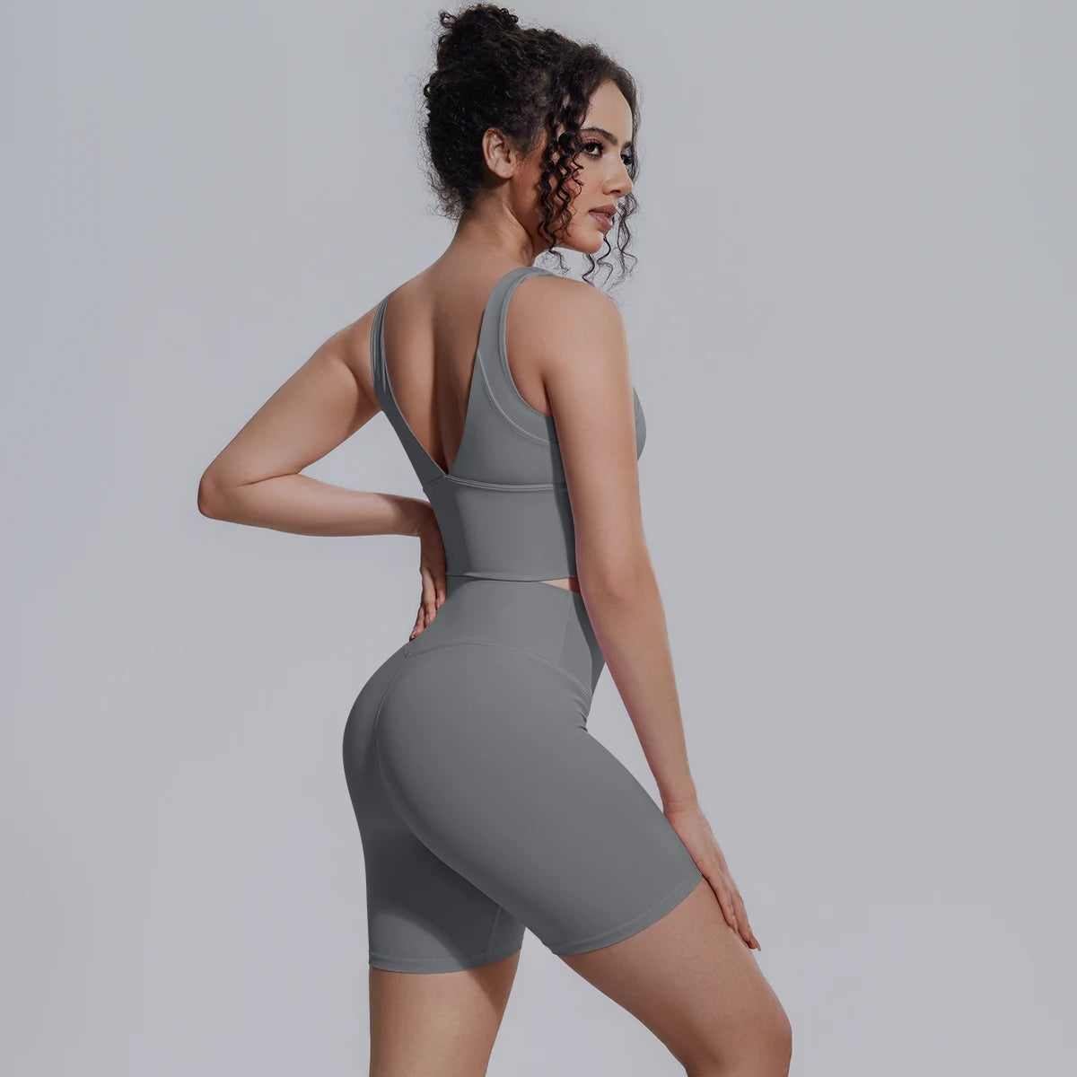 Solid Color Summer Yoga Set Woman's Sexy Backless Yoga Underwear with Chest Pad Quick-Dry Hip Push Up Fitness Shorts Sportswear