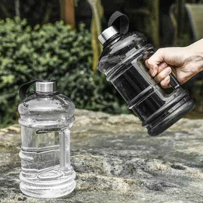 1Pcs Durable Gallon Bottle Water Bottle PETG 2L Large Capacity Sports Drink Bottle Portable With Handle Shaker Bottle