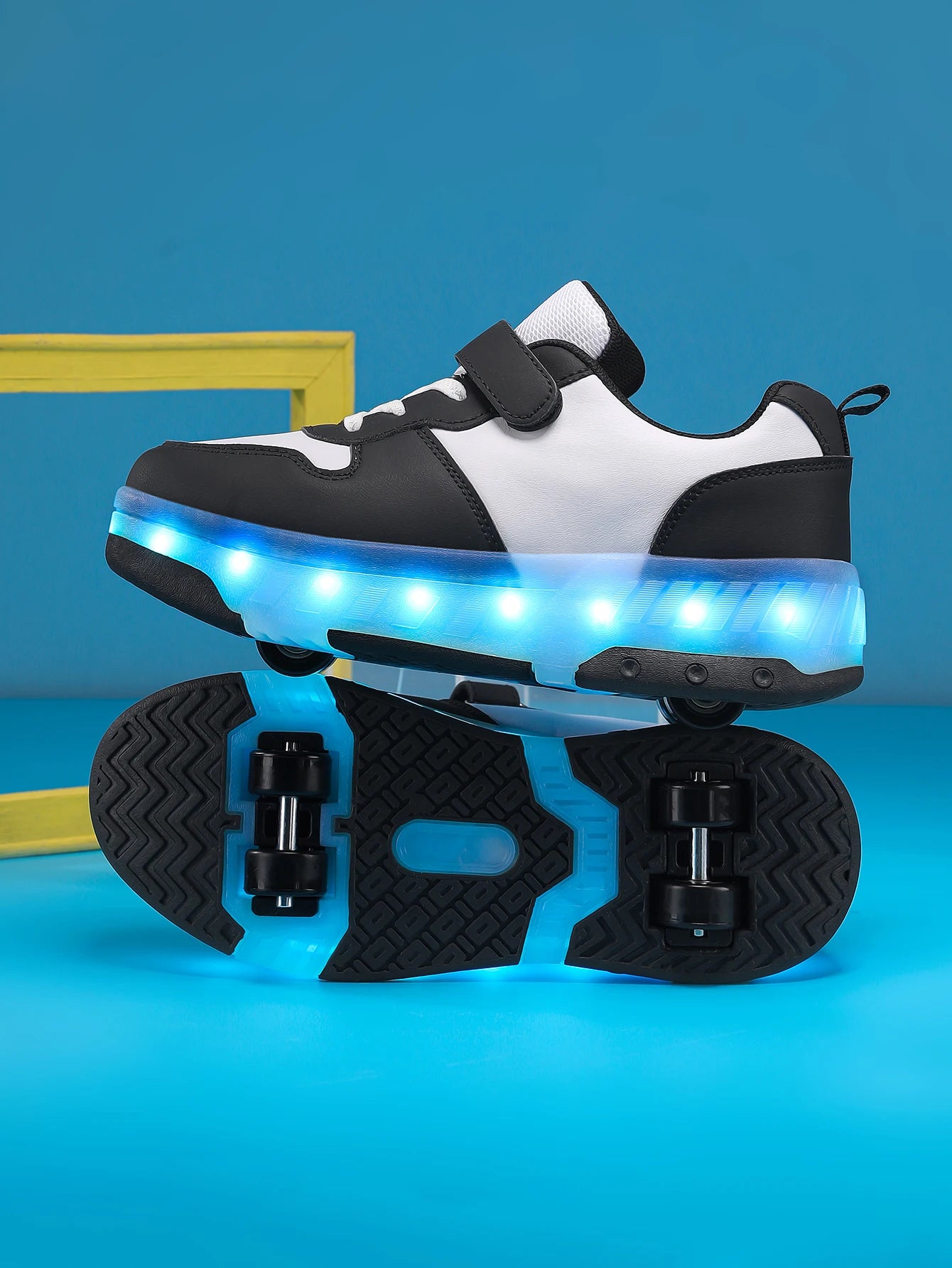 Upgraded fashionable children's and teenagers' walking shoes enhance stability, detachable dual-use sports