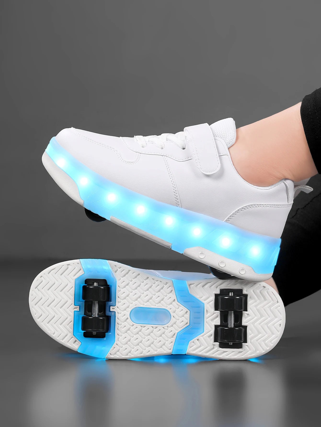 Upgraded fashionable children's and teenagers' walking shoes enhance stability, detachable dual-use sports