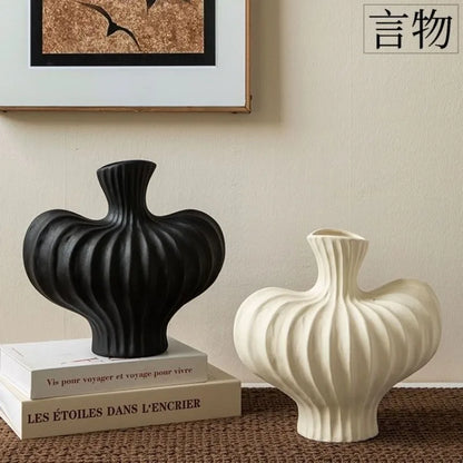 Modern Minimalist Plastic Vase - Chic Water Cultivation Decor for Home