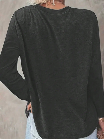 Women's Long-Sleeved Loose Round-Neck Top Elegant Solid Color Polyester Knitted T-Shirt Autumn and Winter Fashion Heart Pattern