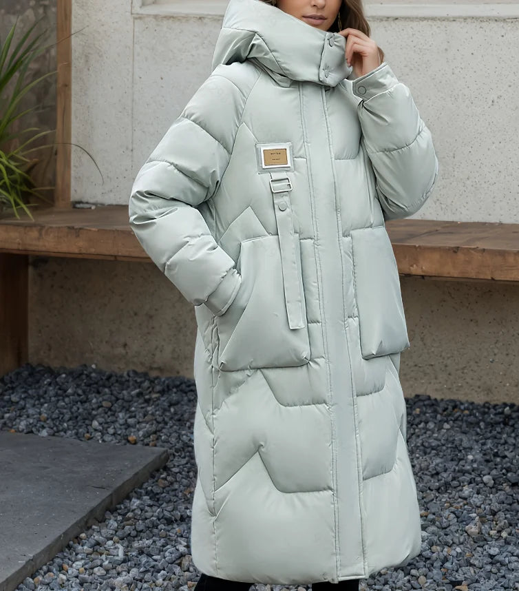 Women's Warm Hooded Long Puffer Coat Zip Up Winter Parka with Large Pockets for Cold Weather