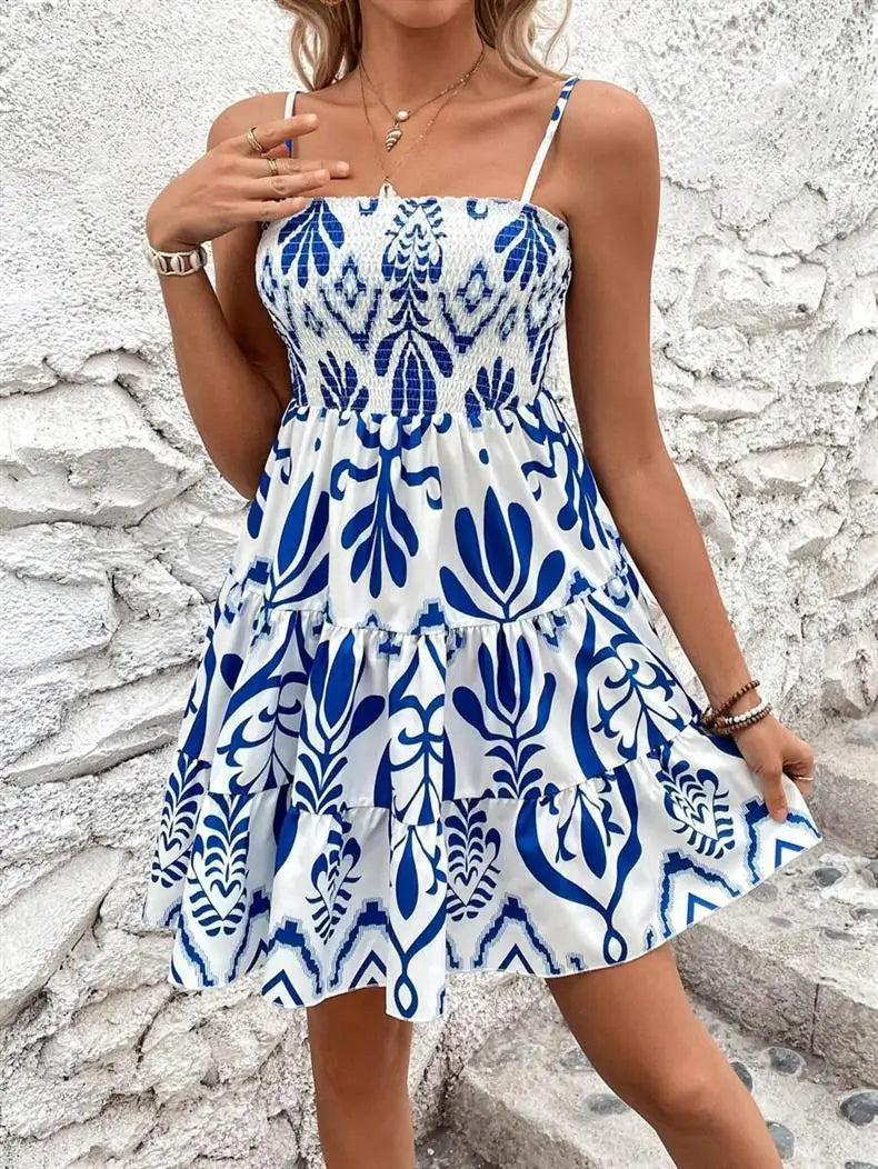 Pure desire sweet white strapless dress for women, summer spicy girl waist-fitting fishbone princess puff skirt short dress.