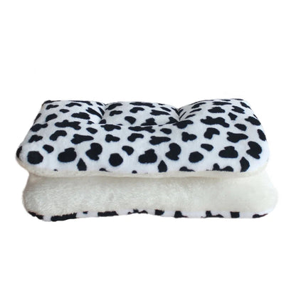 Flannel Pet Pad Dog Bed Thickened Sleeping Pad Dog Blanket Suitable for Chihuahua Labrador Puppy Kitten Small Large Dog Pet Rug