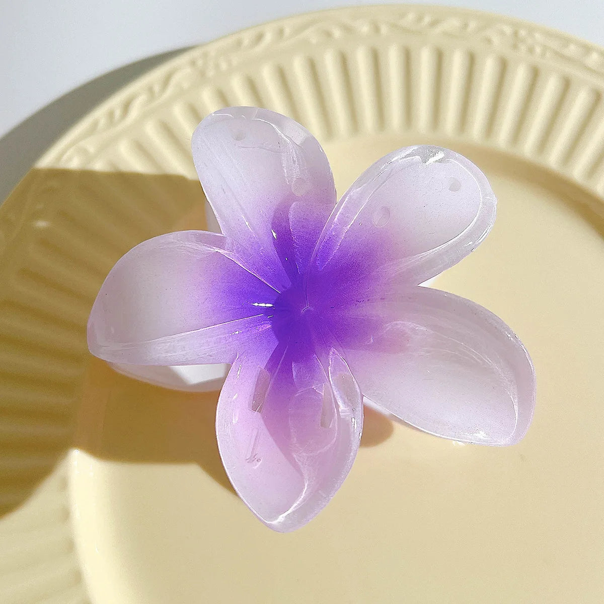 2025 New Vacation Egg Flower Hair Clips Hawaii Beach Claws Bohemian Hairpin for Girls Women Hair Claws