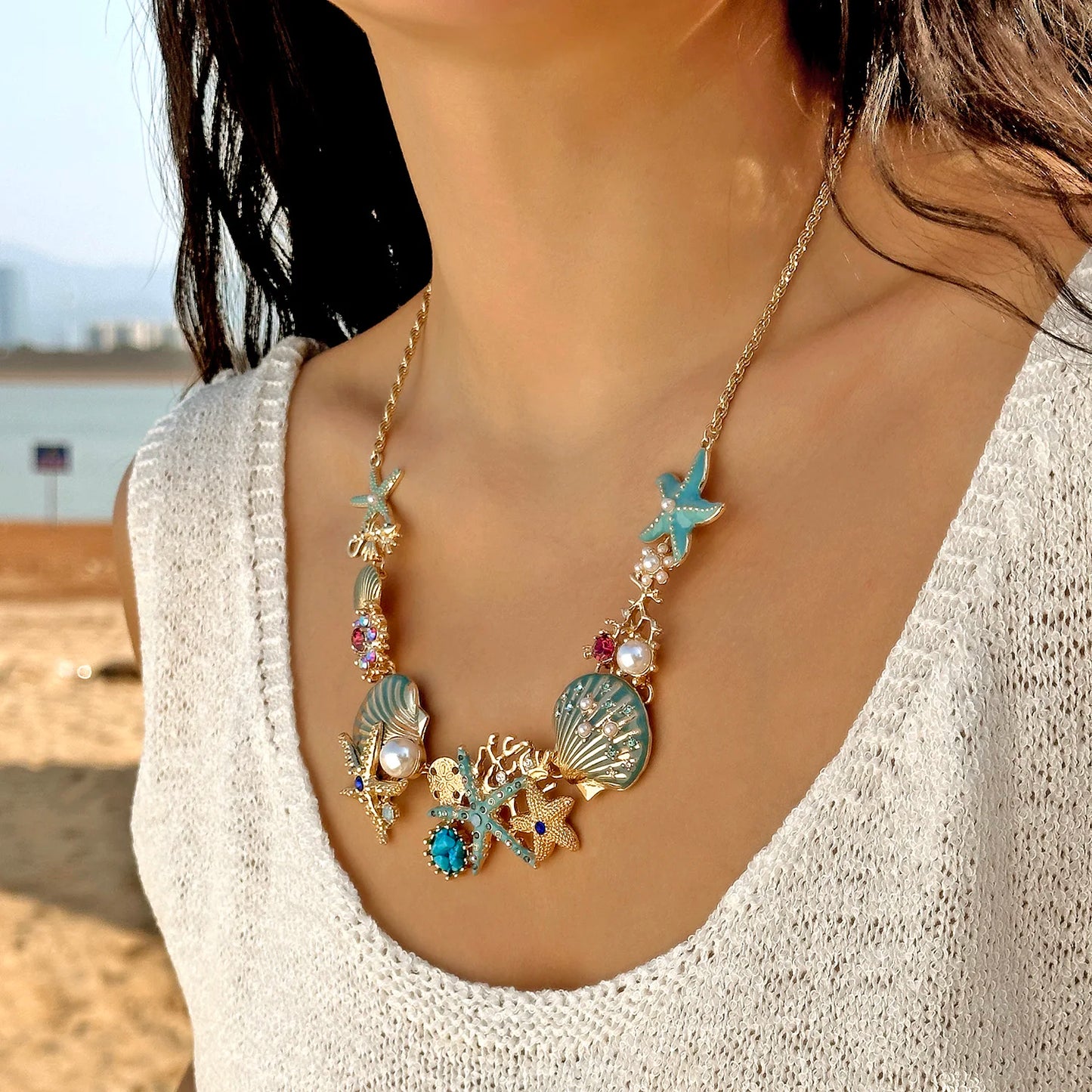 Exaggerated Metal Starfish Shell Pearl Necklace for Women Summer Ocean Coral Scallop Pendant Necklace Boho Beach Jewelry Gift