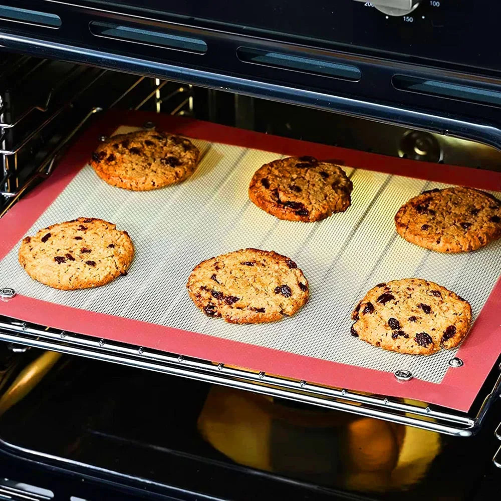 Silicone Baking Mats - Leak-Proof Heat Resistant Mats With Corner Snap Buttons - ZOOMNSTORE