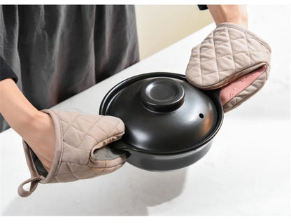 Silicone Oven Glove Fish Shaped | Heat Resistant Kitchen Mitt With Thermal Insulation - ZOOMNSTORE