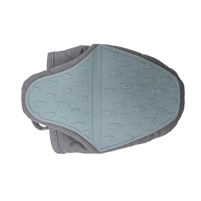 Silicone Oven Glove Fish Shaped | Heat Resistant Kitchen Mitt With Thermal Insulation - ZOOMNSTORE