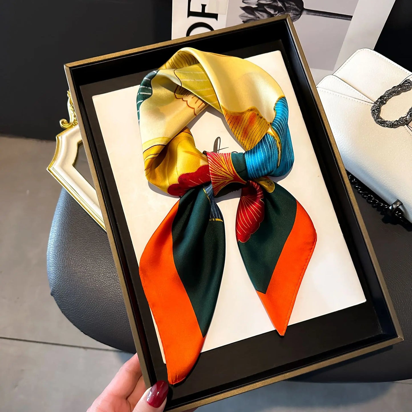 Luxury Silk Scarf - Chain Print Thin Neck Scarf for Women 70x70cm - ZOOMNSTORE