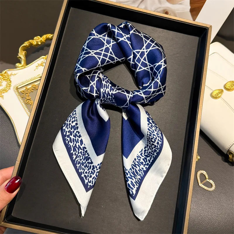 Luxury Silk Scarf - Chain Print Thin Neck Scarf for Women 70x70cm - ZOOMNSTORE