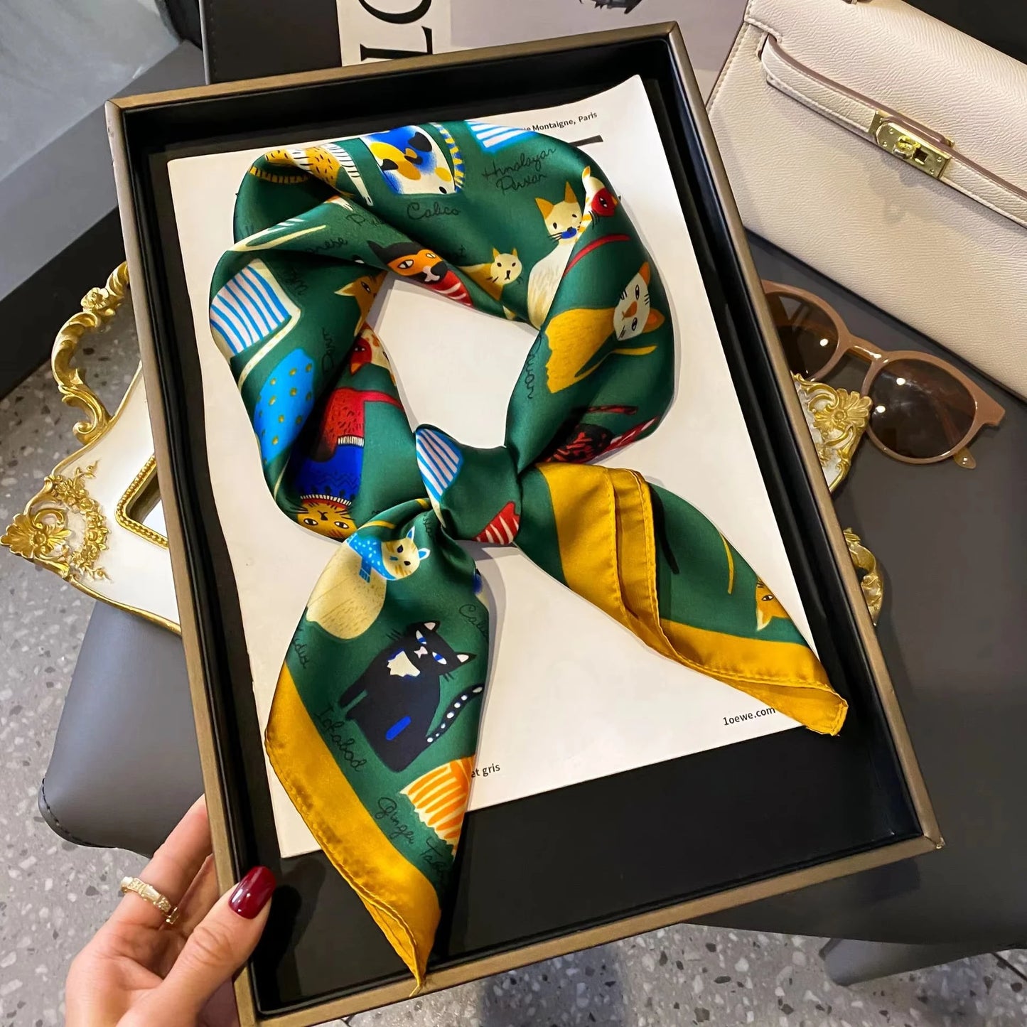 Luxury Silk Scarf - Chain Print Thin Neck Scarf for Women 70x70cm - ZOOMNSTORE