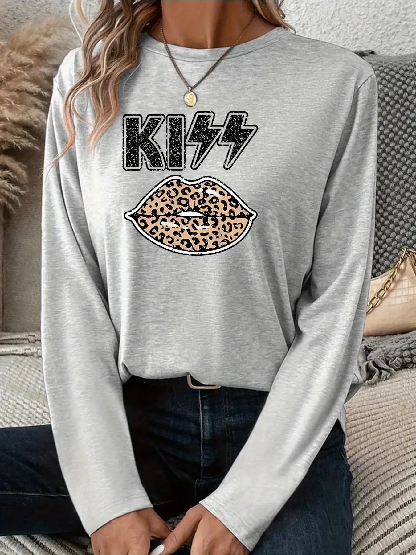Slim Fit Womens Long Sleeve Cotton T-Shirt - Thin White Top - ZOOMNSTORE