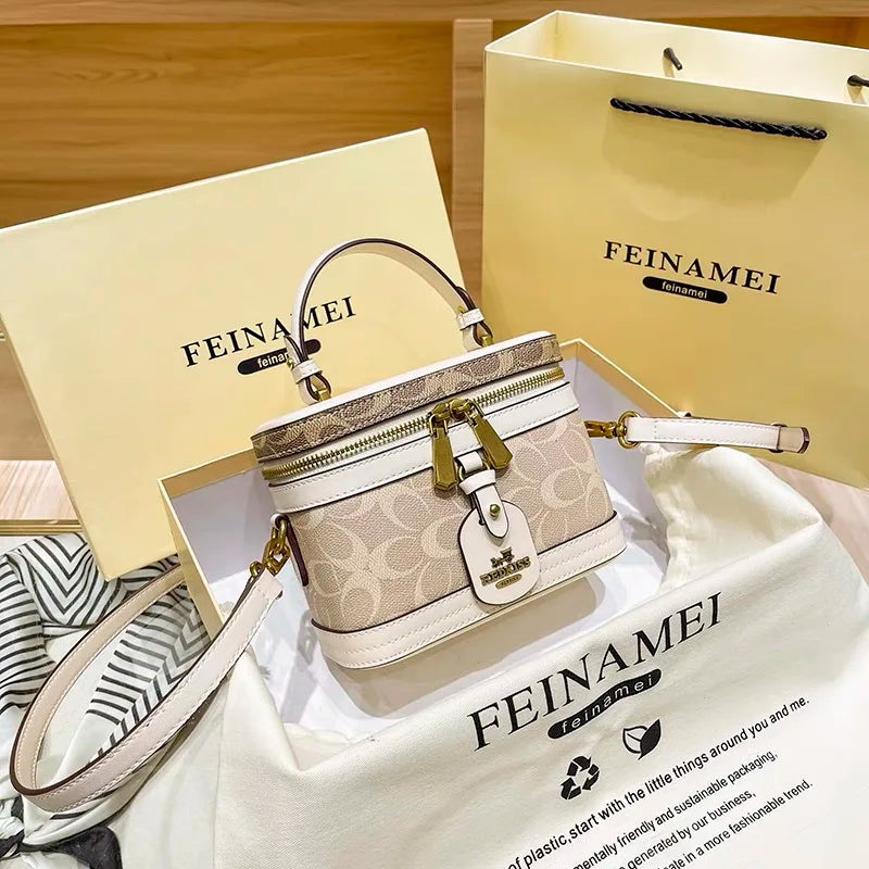 Minimalist Small Handbag - Fashionable Crossbody Bag for Women - ZOOMNSTORE