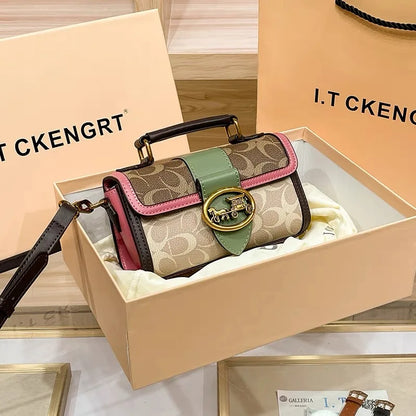 Minimalist Small Handbag - Fashionable Crossbody Bag for Women - ZOOMNSTORE